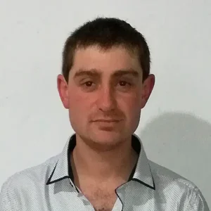 La verdad que muy contento, tanto la gente de Bedelía como los profesores siempre atentos y a disposición ante nuestras inquietudes.